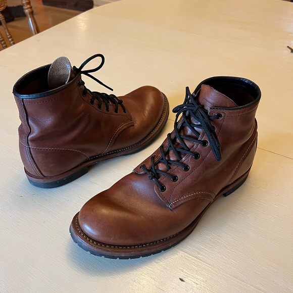 Like NEW, genuine leather Red Wing boots. Men’s USA 10 - Picture 2 of 7